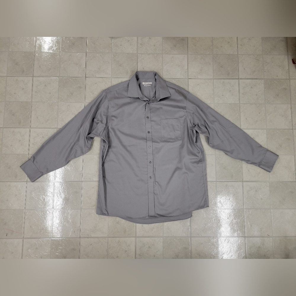 SALE 3 for $9 Men's Joseph Abboud Regular Fit Button Down Size 17 1/2 34/35